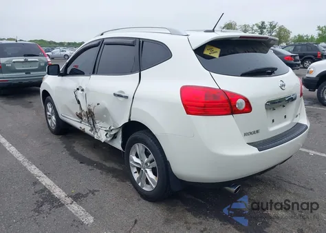 2013 Nissan Rogue Sv z USA, uszkodzony, nr VIN JN8AS5MV4DW117105